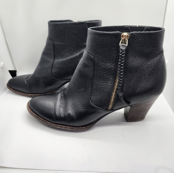 Elaine Turner Shoes - Elaine Turner leather ankle black 21/2" heel side zip sz 9.5